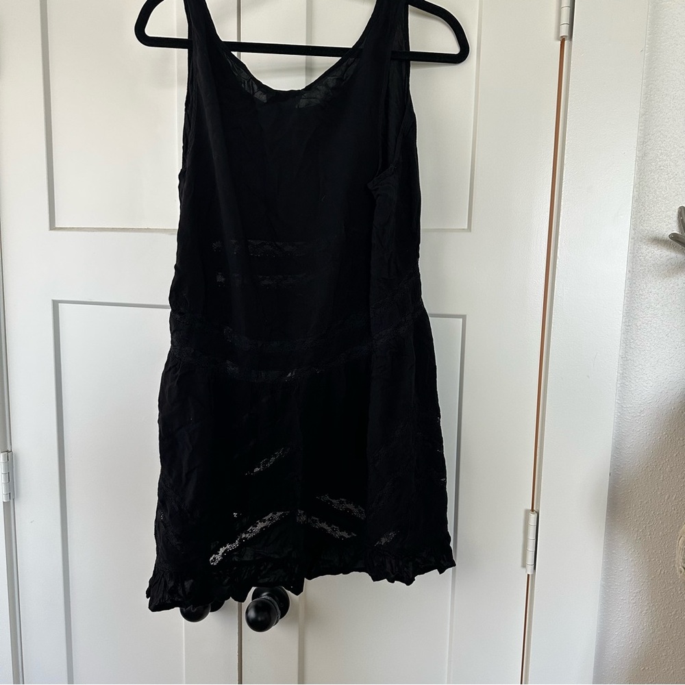 TORRID Challis Sleeveless Black Lace Tunic Top size 1